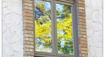A Step-By-Step Guide to Getting Spotlessly Clean Windows